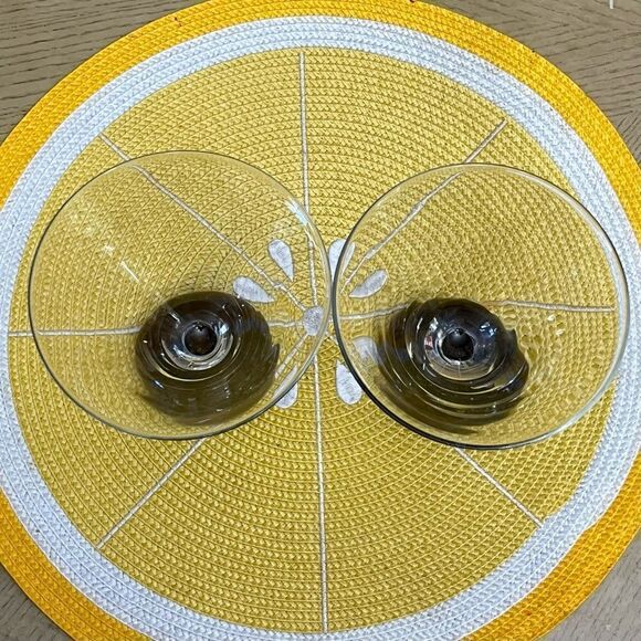 Set Of 2 Martini, Vodka Cocktail Bottom Bubble Glasses ✅ - Picture 4 of 7